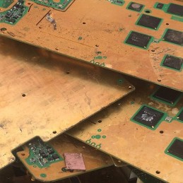 Vergoldete elektronische Karte